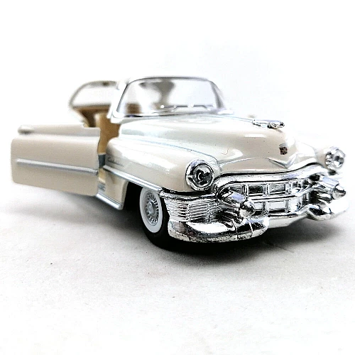 Металева машинка Kinsmart 1953 Cadillac Series 62 Coupe 1:43 (KT5339W) колір Білий