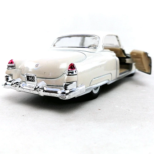 Металева машинка Kinsmart 1953 Cadillac Series 62 Coupe 1:43 (KT5339W) колір Білий