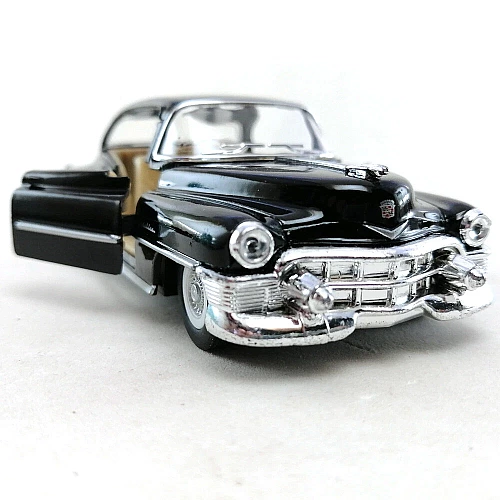 Металева машинка Kinsmart 1953 Cadillac Series 62 Coupe 1:43 (KT5339W) колір Чорний