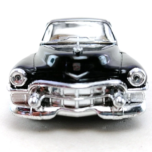 Металева машинка Kinsmart 1953 Cadillac Series 62 Coupe 1:43 (KT5339W) колір Чорний